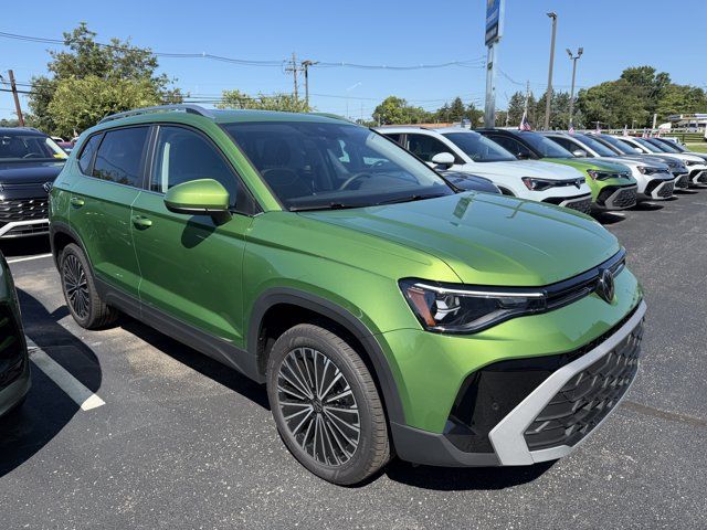 2026 Volkswagen Taos SE
