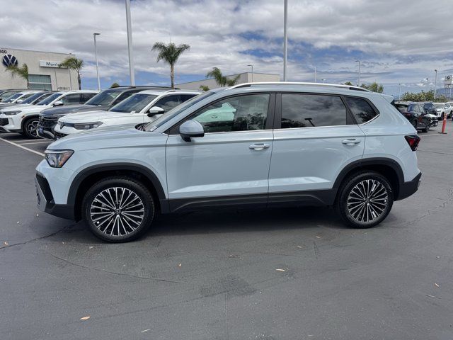 2026 Volkswagen Taos SE