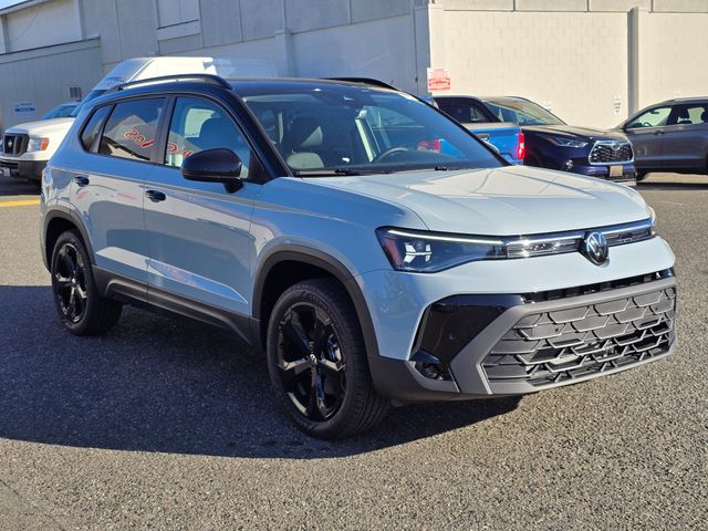 2026 Volkswagen Taos SE Black