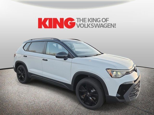 2026 Volkswagen Taos SE Black