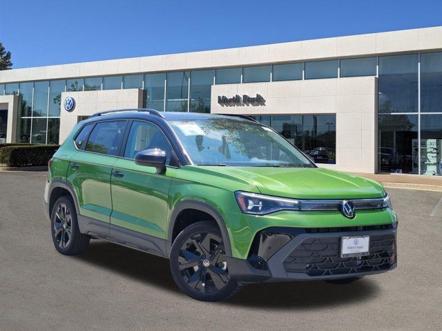 2026 Volkswagen Taos SE Black