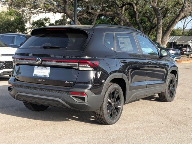 2026 Volkswagen Taos SE Black