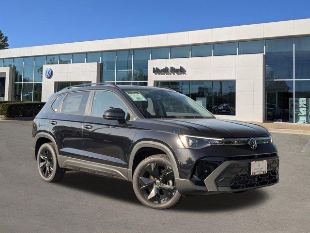 2026 Volkswagen Taos SE Black