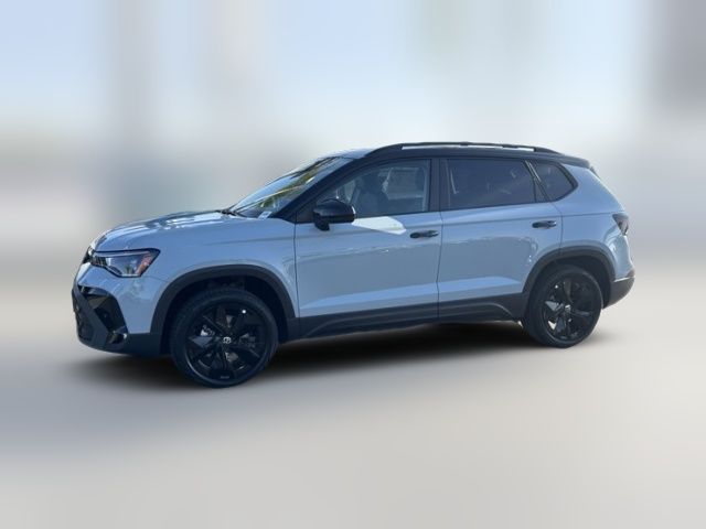 2026 Volkswagen Taos SE Black