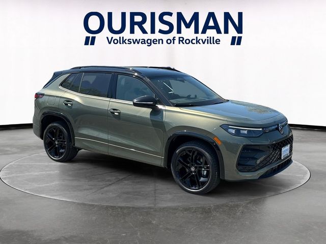 2026 Volkswagen Tiguan SE R-Line Black