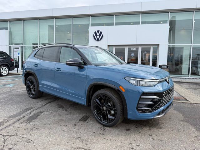 2026 Volkswagen Tiguan SE R-Line Black