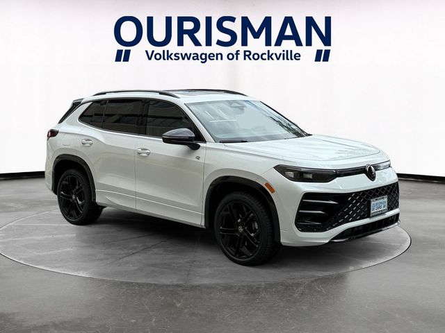 2026 Volkswagen Tiguan SE R-Line Black
