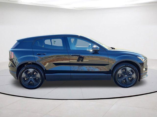 2026 Volvo EX30 Cross Country Ultra
