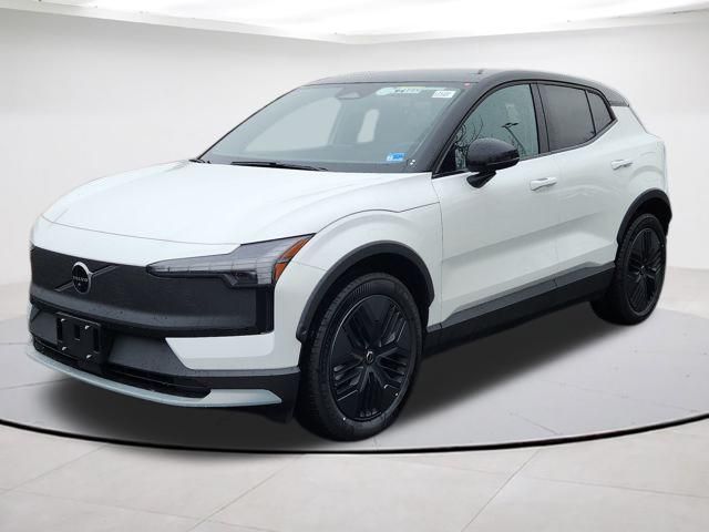 2026 Volvo EX30 Cross Country Ultra