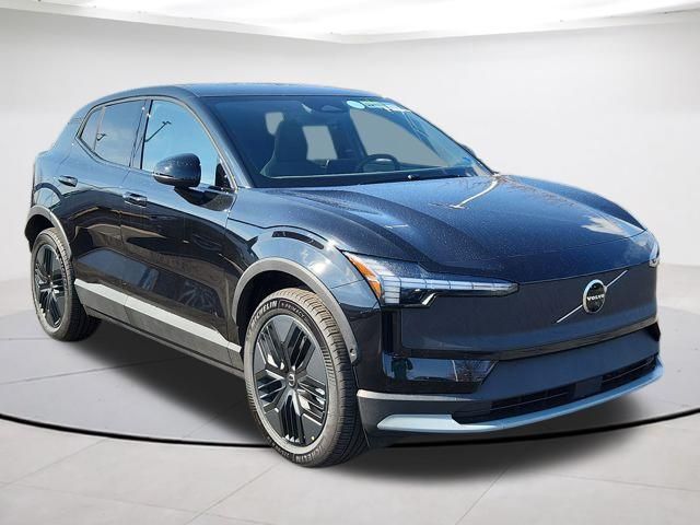 2026 Volvo EX30 Cross Country Ultra