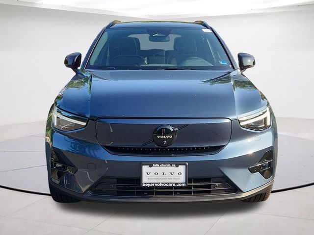 2026 Volvo EX40 Ultra Black Edition