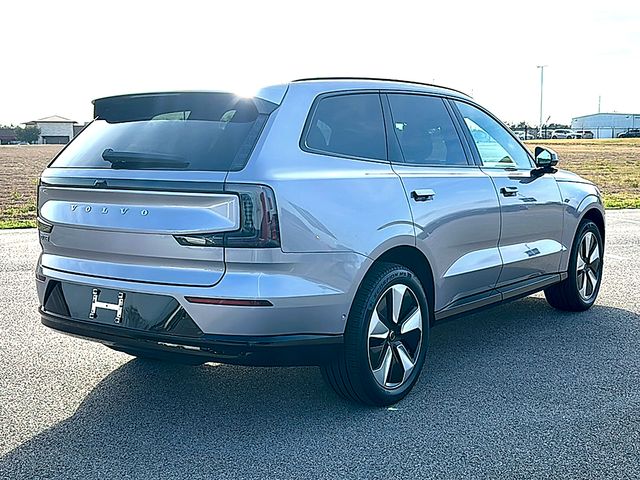 2026 Volvo EX90 Plus