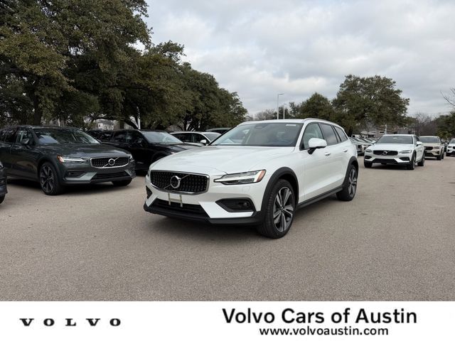 2026 Volvo V60 Cross Country Plus