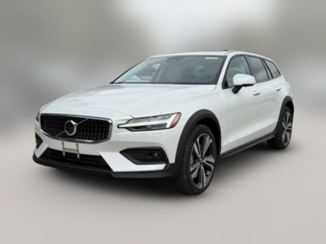 2026 Volvo V60 Cross Country Plus