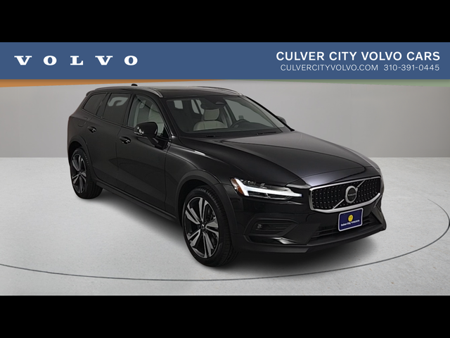 2026 Volvo V60 Cross Country Plus