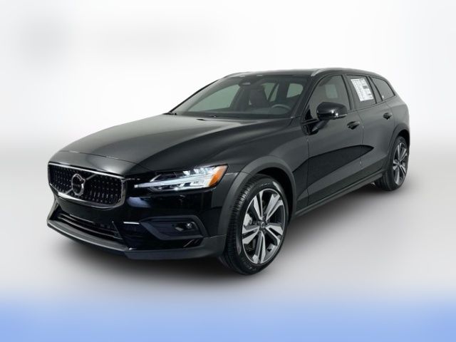 2026 Volvo V60 Cross Country Plus