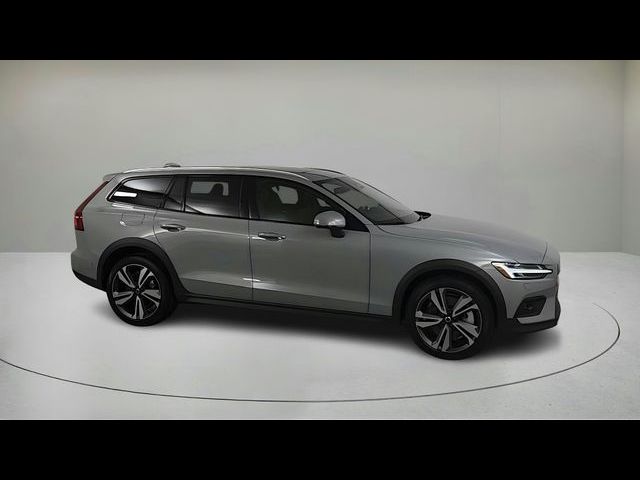2026 Volvo V60 Cross Country Plus