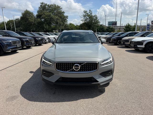 2026 Volvo V60 Cross Country Ultra