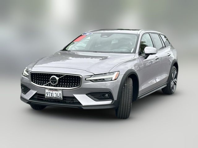 2026 Volvo V60 Cross Country Plus