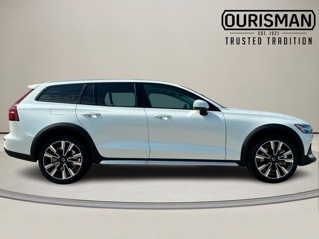 2026 Volvo V60 Cross Country Ultra