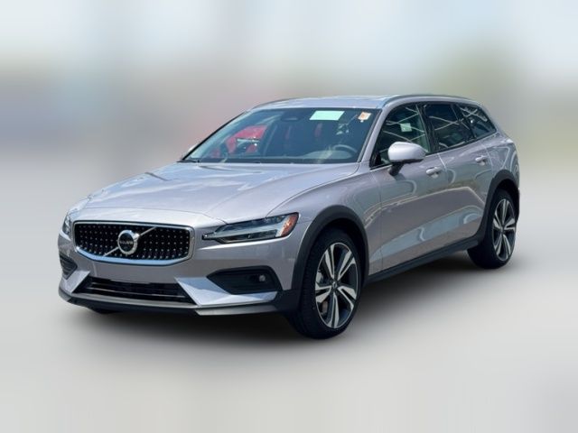 2026 Volvo V60 Cross Country Plus