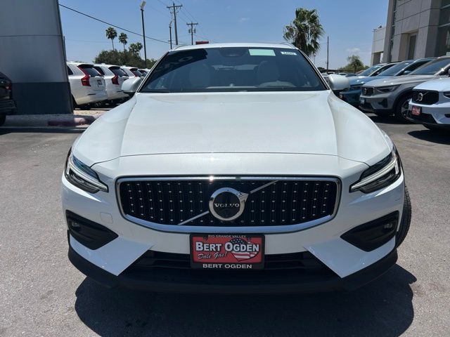 2026 Volvo V60 Cross Country Ultra