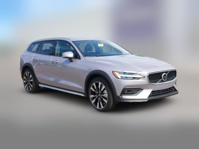 2026 Volvo V60 Cross Country Ultra