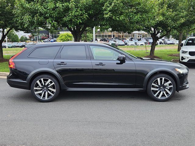 2026 Volvo V90 Cross Country Ultra