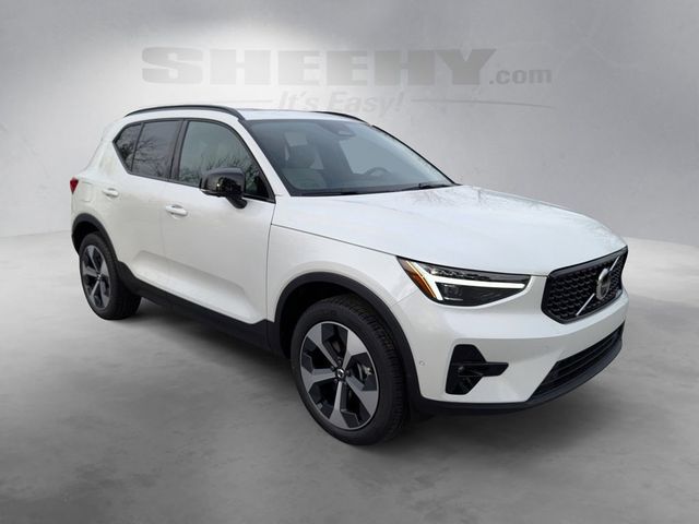 2026 Volvo XC40 Plus