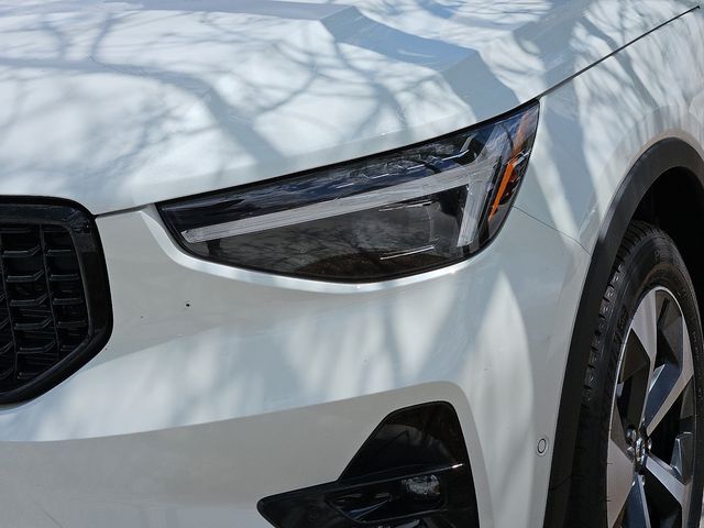 2026 Volvo XC40 Plus