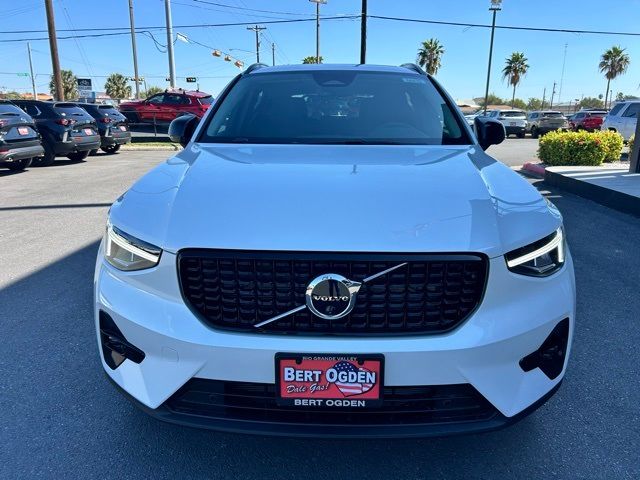 2026 Volvo XC40 Plus