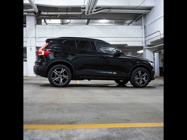 2026 Volvo XC40 Core