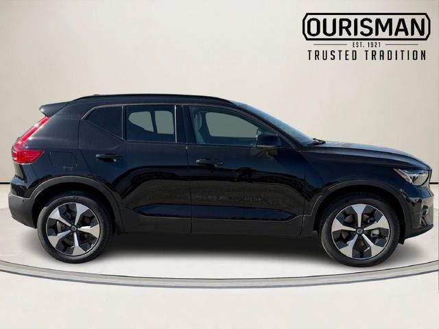 2026 Volvo XC40 Plus