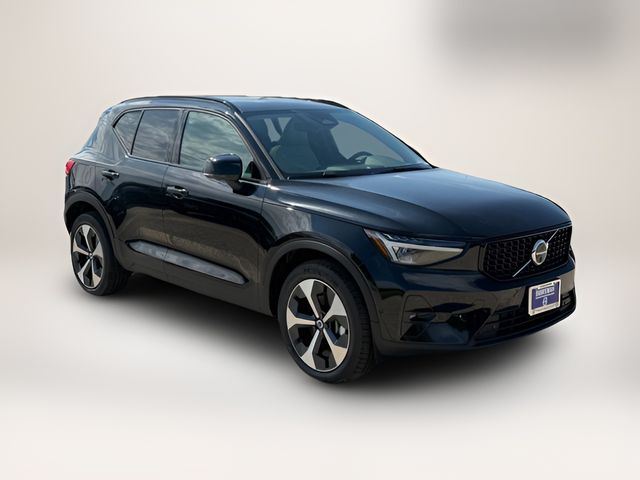 2026 Volvo XC40 Plus