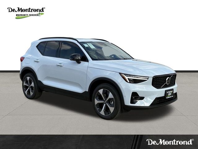 2026 Volvo XC40 Plus