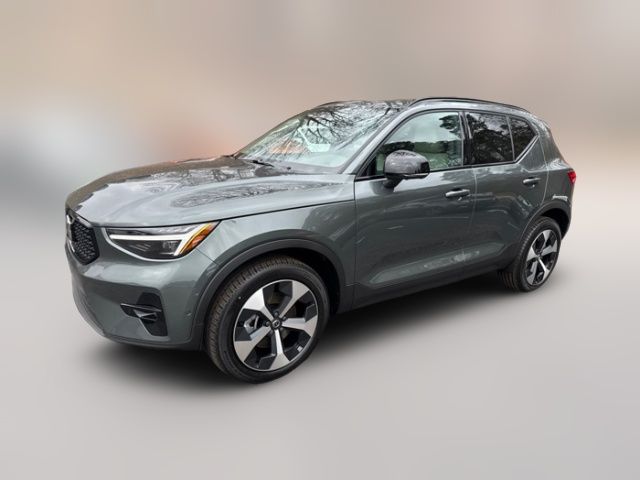 2026 Volvo XC40 Plus