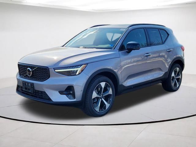 2026 Volvo XC40 Plus