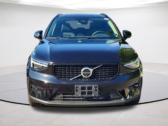 2026 Volvo XC40 Plus