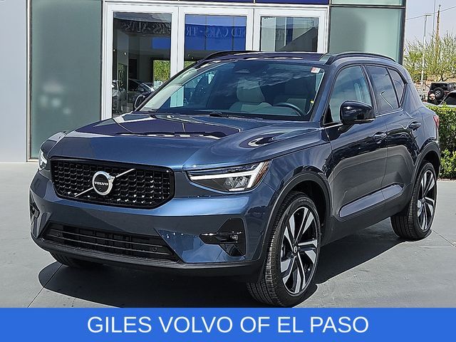 2026 Volvo XC40 Plus