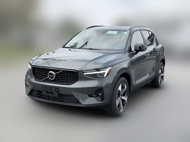 2026 Volvo XC40 Plus