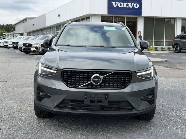 2026 Volvo XC40 Plus