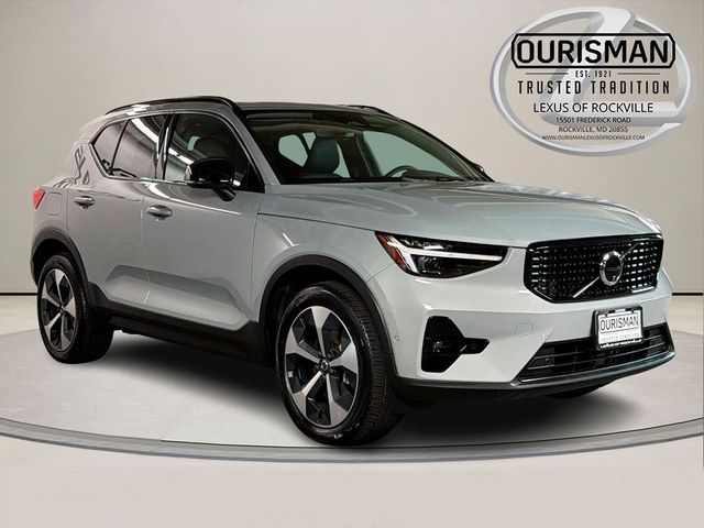 2026 Volvo XC40 Plus