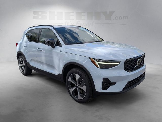2026 Volvo XC40 Plus
