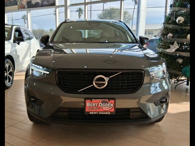 2026 Volvo XC40 Plus