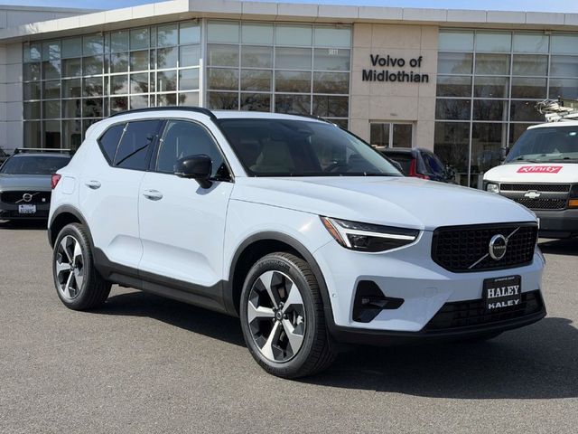 2026 Volvo XC40 Plus