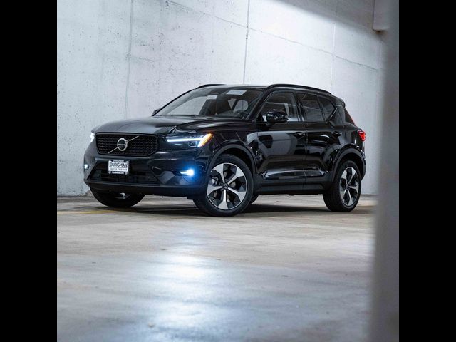 2026 Volvo XC40 Plus