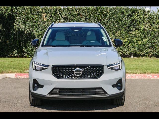 2026 Volvo XC40 Plus