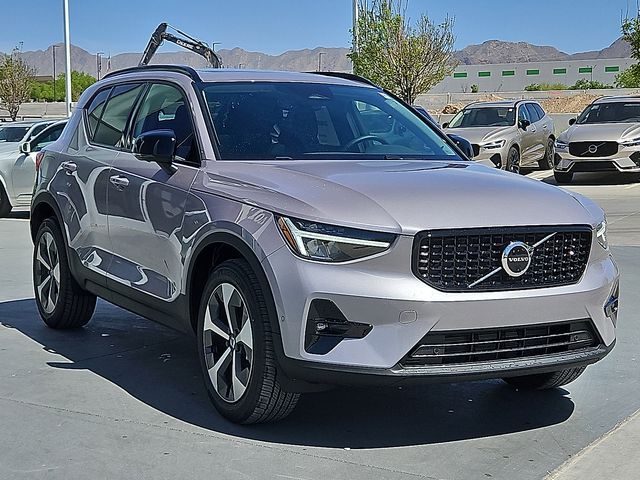 2026 Volvo XC40 Plus