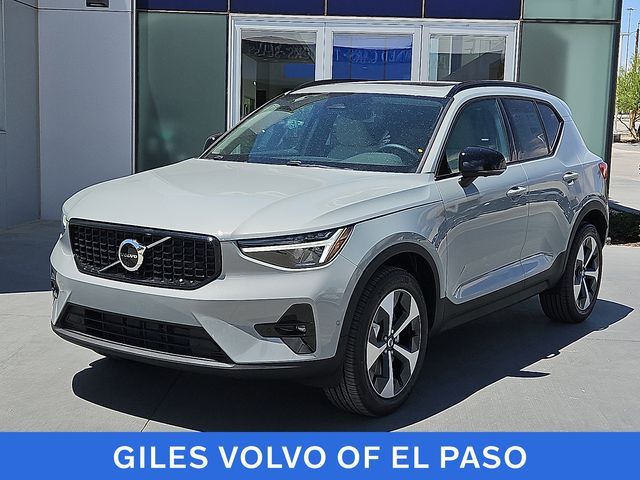 2026 Volvo XC40 Plus