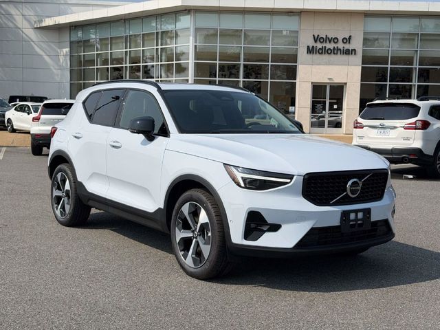2026 Volvo XC40 Plus